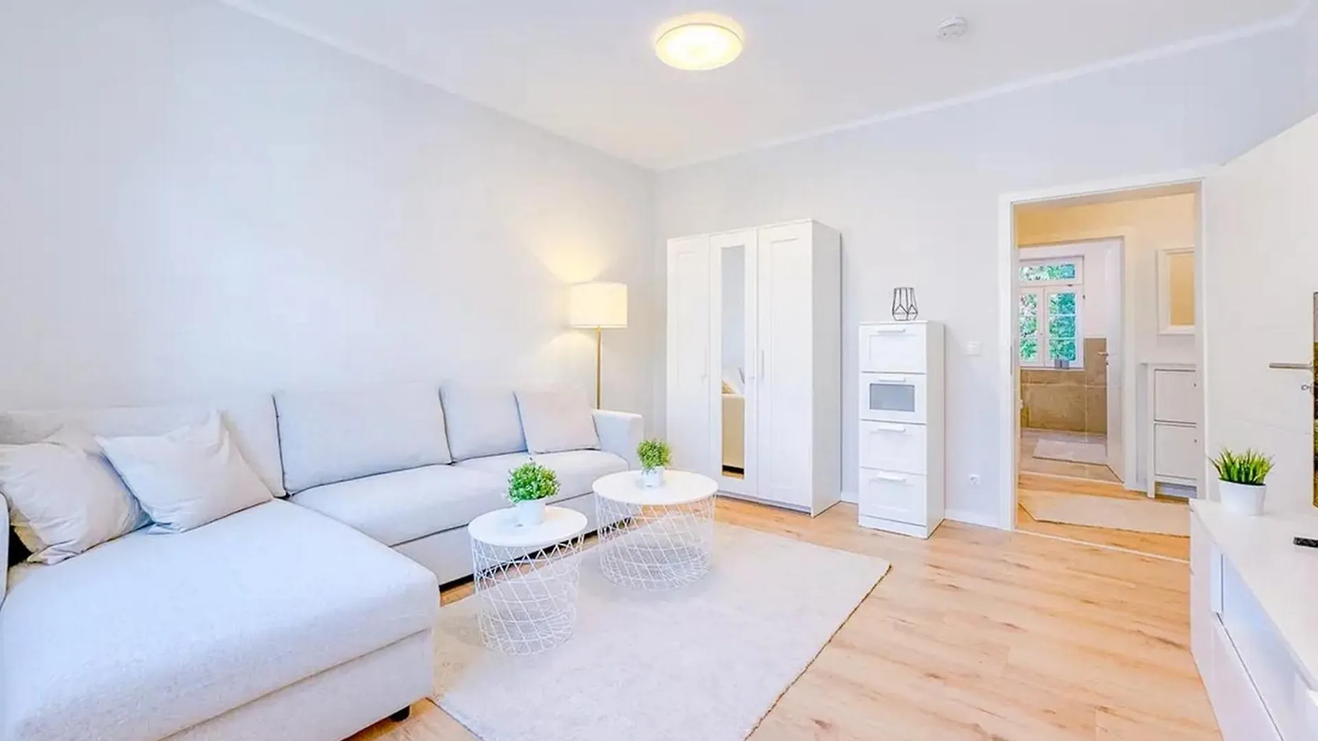 Geraeumige Stilvolle Wohnung - Ihr Perfektes Zuhause Dresda Appartamento