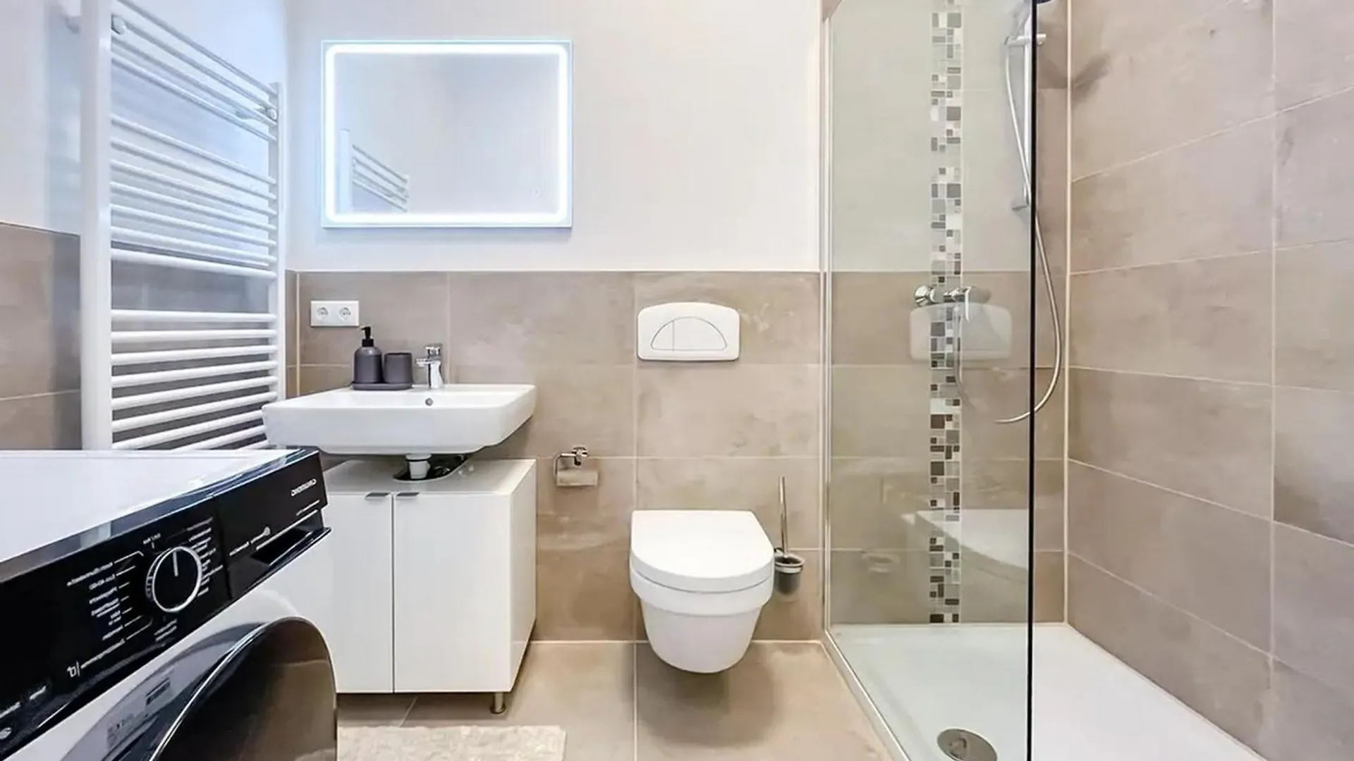 Geraeumige Stilvolle Wohnung - Ihr Perfektes Zuhause Dresda 0*,  Germania